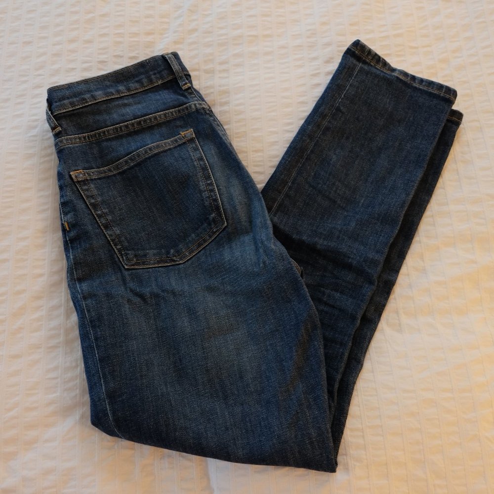 Everlane Cheeky Straight Jean (Faded Indigo Wash)